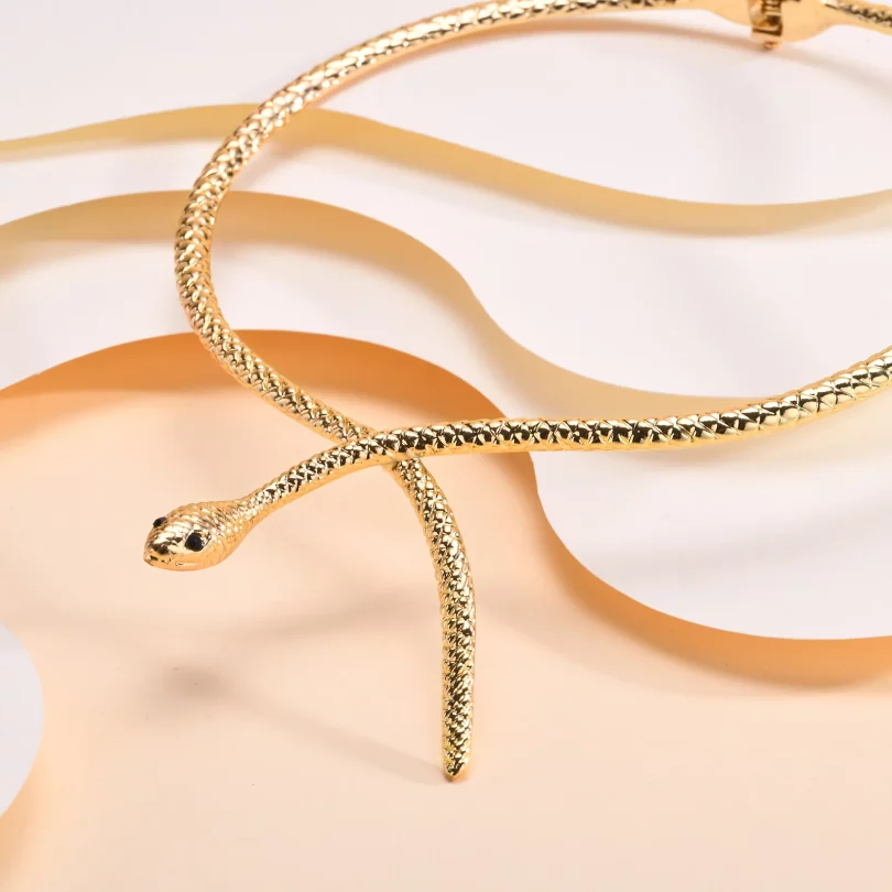 Collier Serpent Megaera